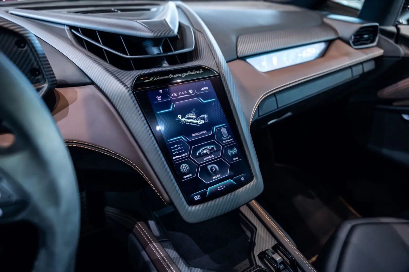 Lamborghini Revuelto