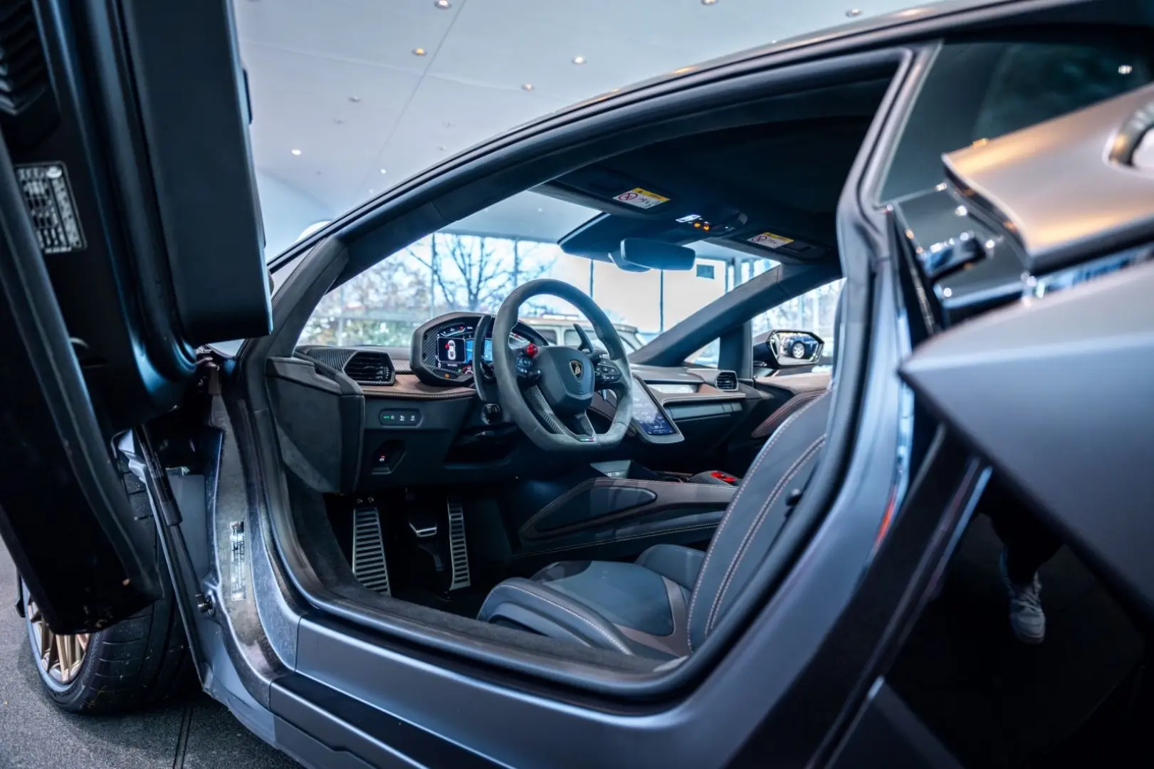 Lamborghini Revuelto