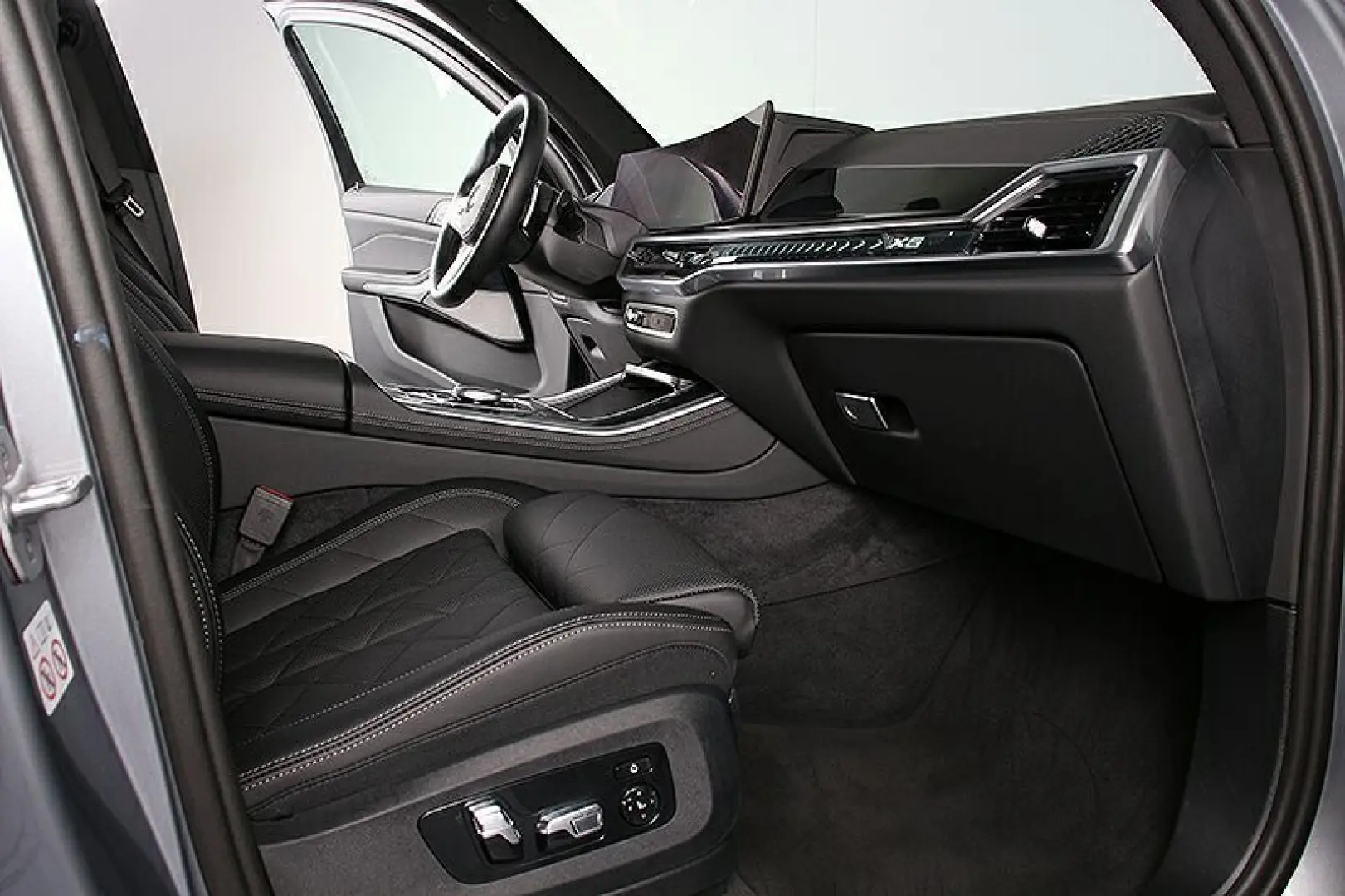 X5 xDrive30d A M Sport Soft Close Ventilation