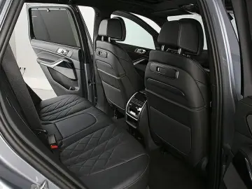 X5 xDrive30d A M Sport Soft Close Ventilation