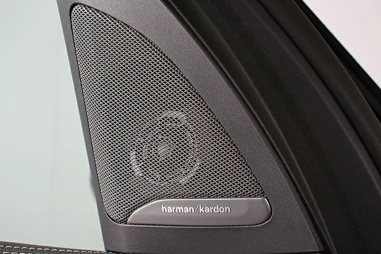 X5 xDrive30d A M Sport Soft Close Ventilation