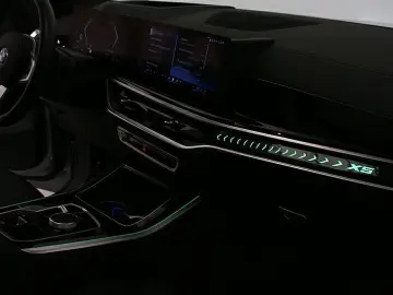 X5 xDrive30d A M Sport Soft Close Ventilation