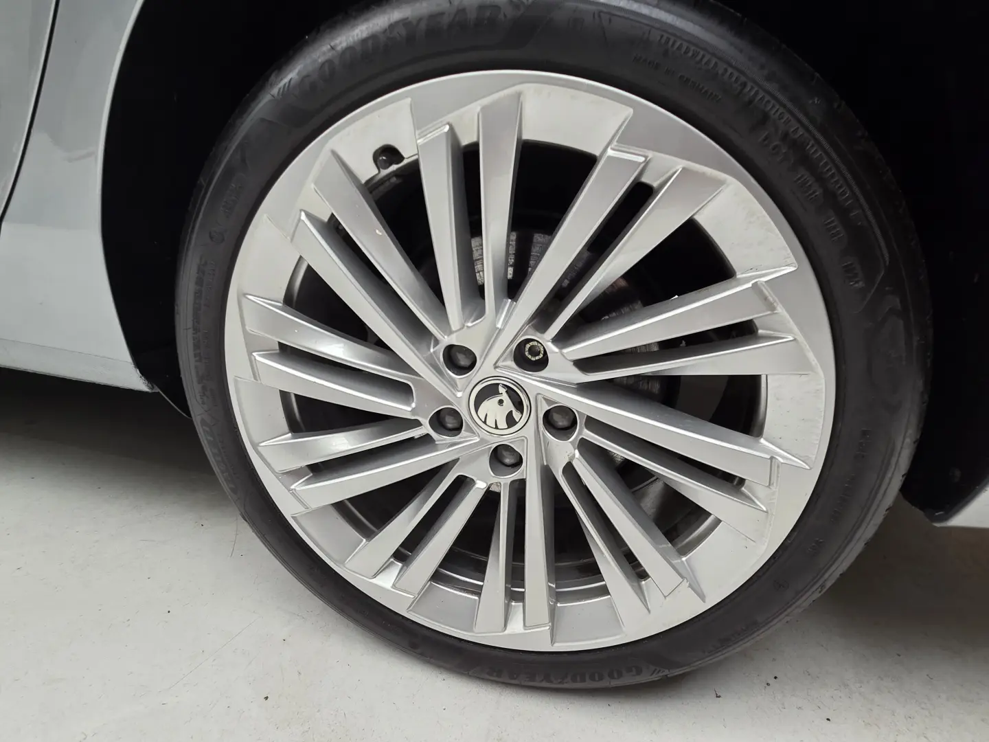 Skoda Superb L&K  194CP  4x4  Mas  Vent  Carlig