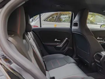 A 220 d AMG-Sport MLB Cam AHK Night Distr Winter