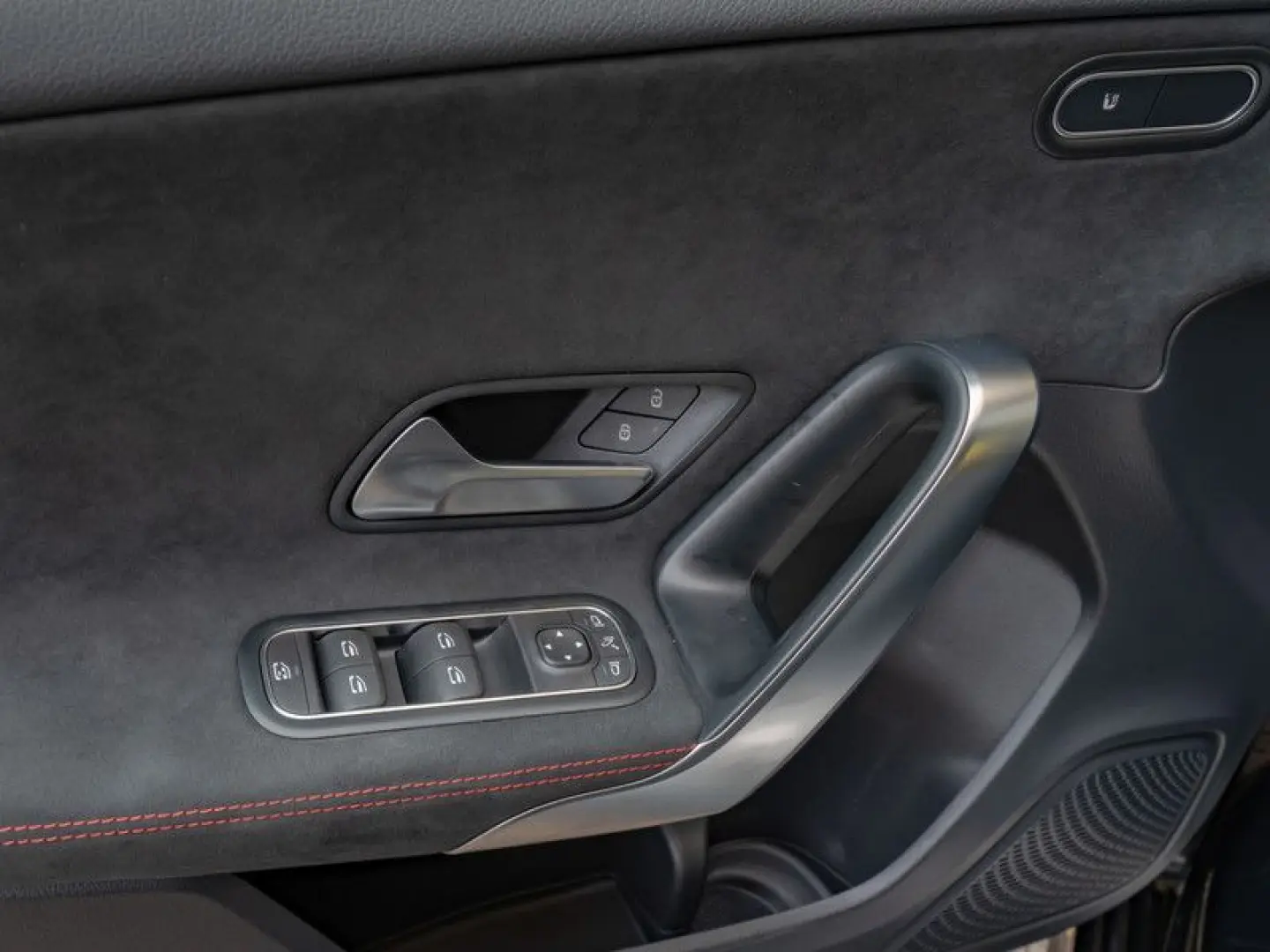 A 220 d AMG-Sport MLB Cam AHK Night Distr Winter