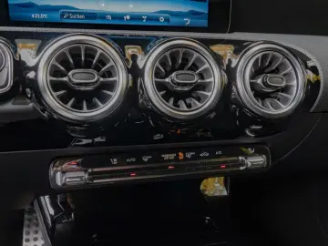 A 220 d AMG-Sport MLB Cam AHK Night Distr Winter