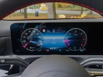 A 220 d AMG-Sport MLB Cam AHK Night Distr Winter