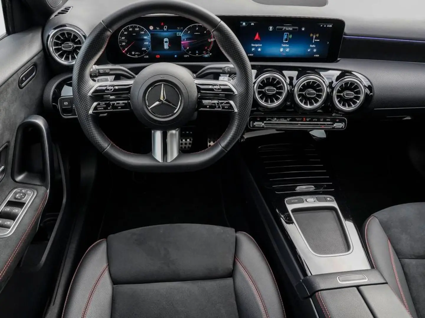 A 220 d AMG-LINE PREMIUM PANO MULTIBEAM NIGHT