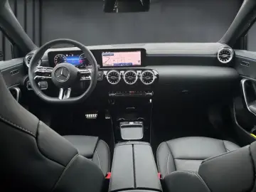 A 220 d AMG-Prem. AHK Multibeam 360  Leder Night