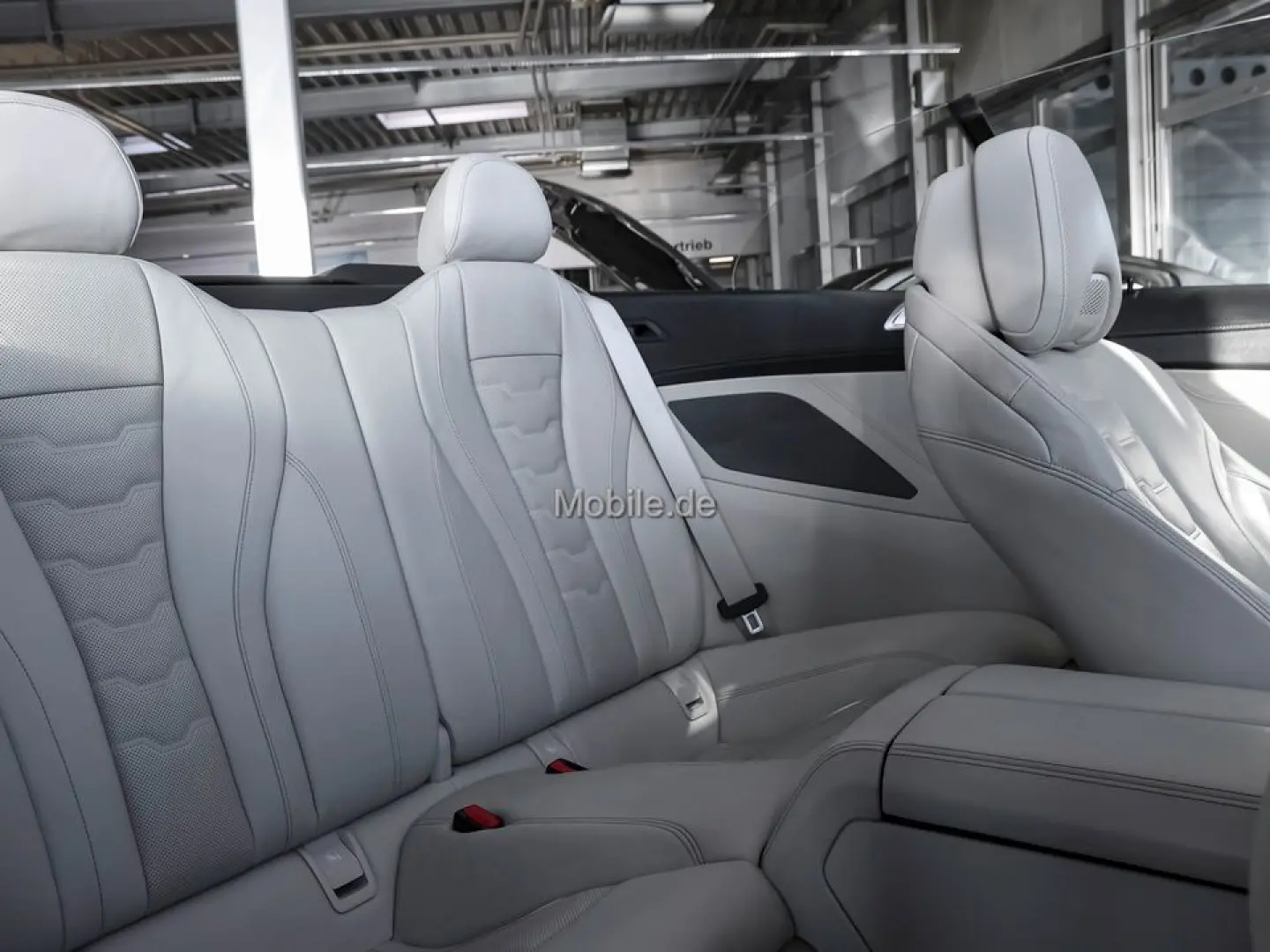 M850i xDrive Cabrio Innovationsp. Komfortzugang