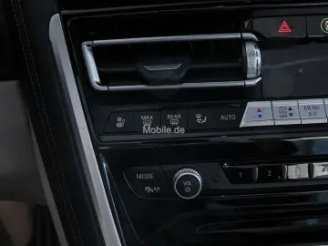 M850i xDrive Cabrio Innovationsp. Komfortzugang