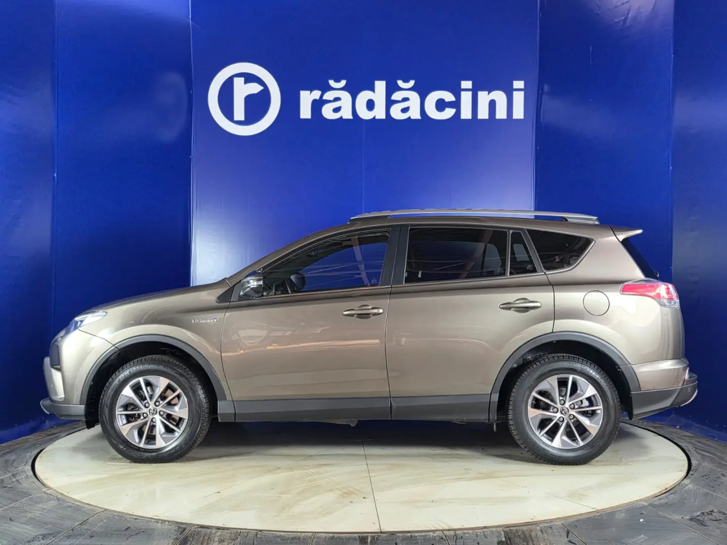 TOYOTA RAV 4 EXECUTIV 4WD 2.5i HYBRID155CP