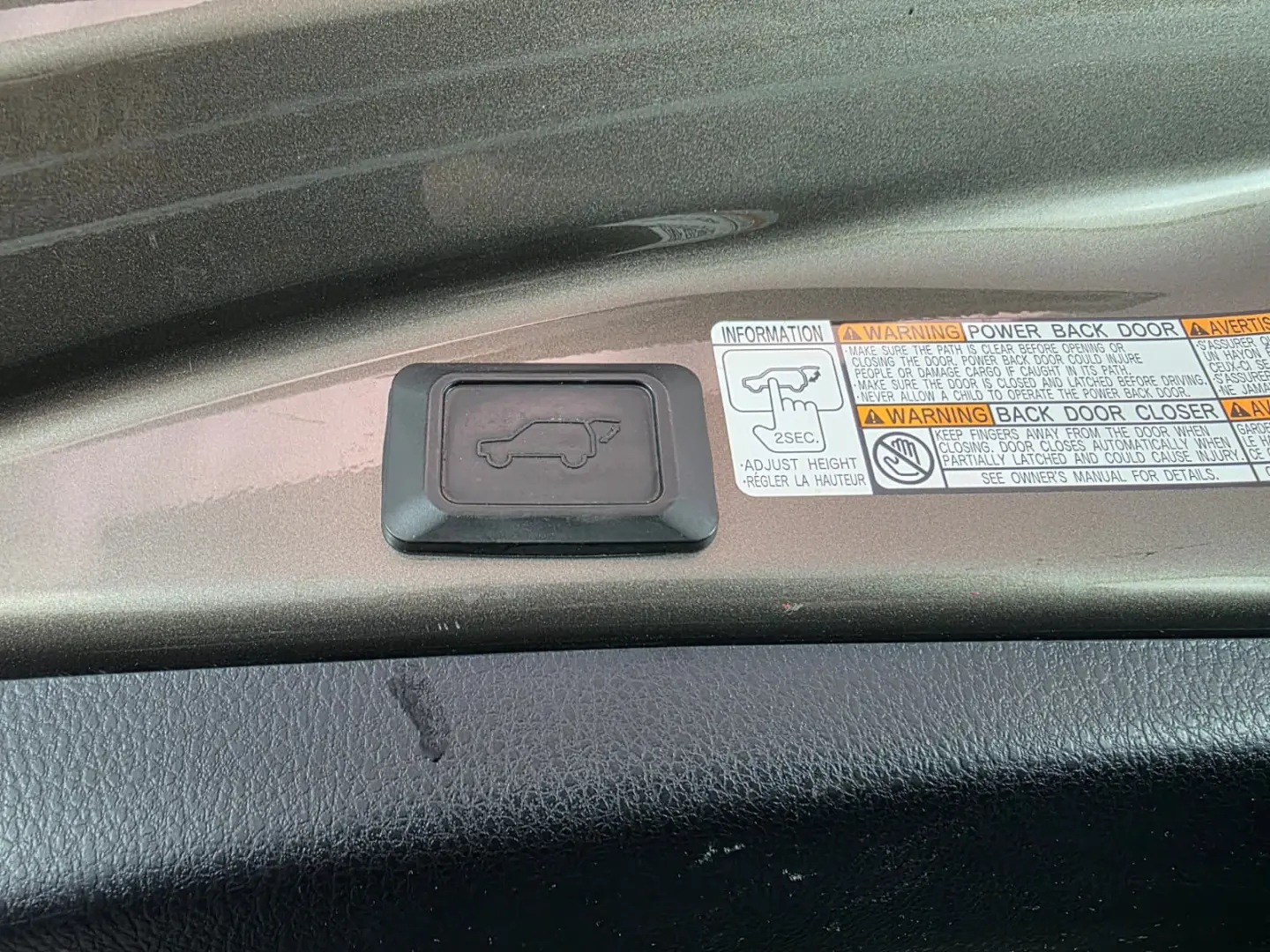 TOYOTA RAV 4 EXECUTIV 4WD 2.5i HYBRID155CP