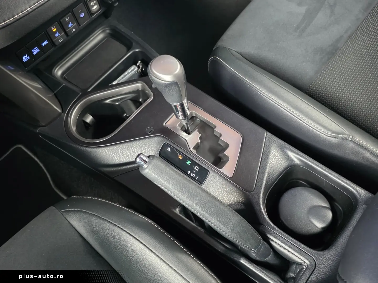 TOYOTA RAV 4 EXECUTIV 4WD 2.5i HYBRID155CP