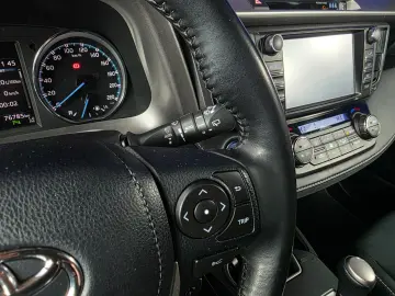 TOYOTA RAV 4 EXECUTIV 4WD 2.5i HYBRID155CP