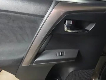 TOYOTA RAV 4 EXECUTIV 4WD 2.5i HYBRID155CP