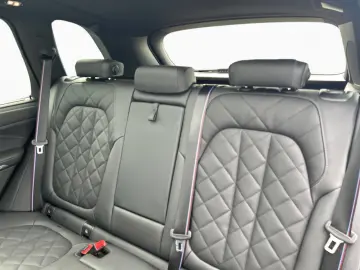 X5 xDr30d MSp Pro 360 H&K IconicGlow ParkingHeat Ventilation