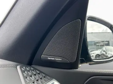 X5 xDr30d MSp Pro 360 H&K IconicGlow ParkingHeat Ventilation