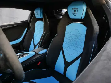 Lamborghini Revuelto Blu Cepheus