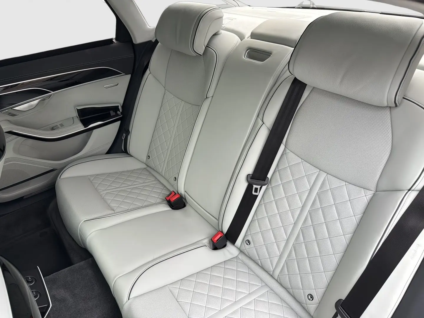 S8 quattro BLACKPAK PANO AHK B&O 360CAM ACC LM20