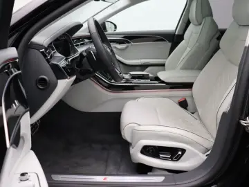 S8 4.0 TFSI quattro . Matrix Navi Pano AHK
