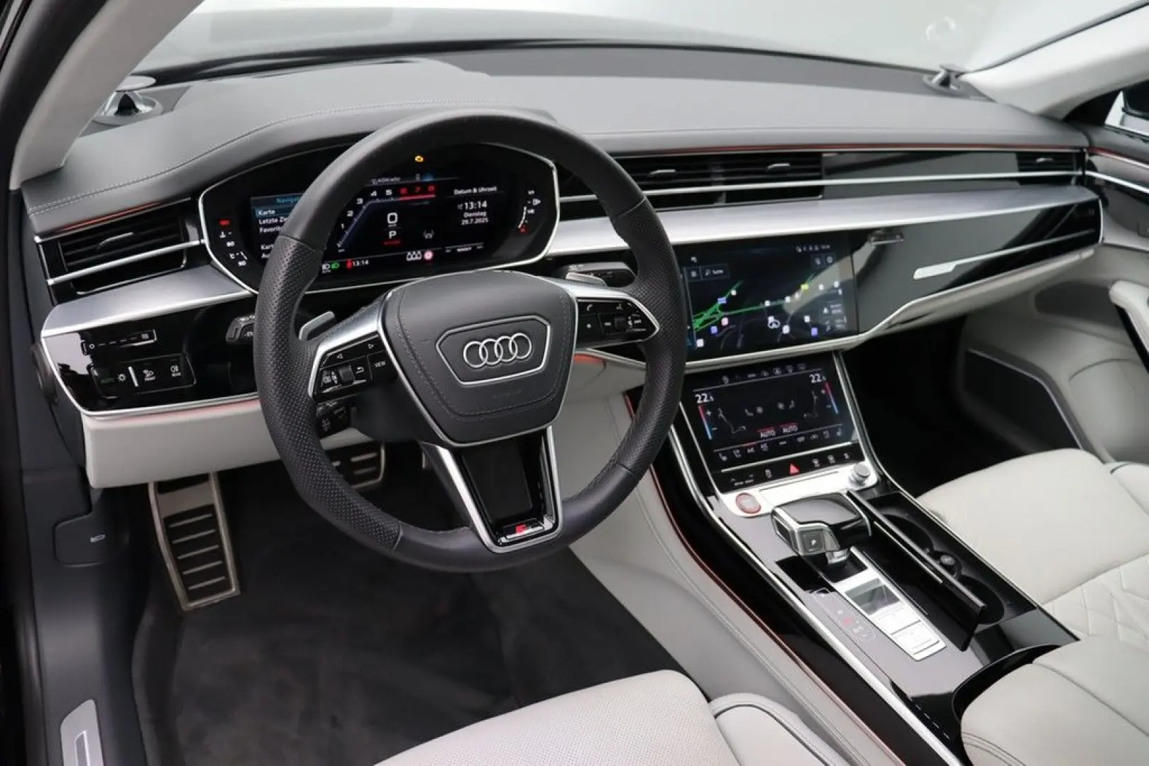 S8 4.0 TFSI quattro . Matrix Navi Pano AHK
