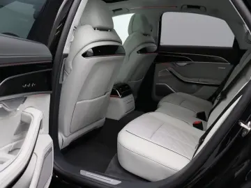 S8 4.0 TFSI quattro . Matrix Navi Pano AHK