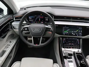 S8 4.0 TFSI quattro . Matrix Navi Pano AHK