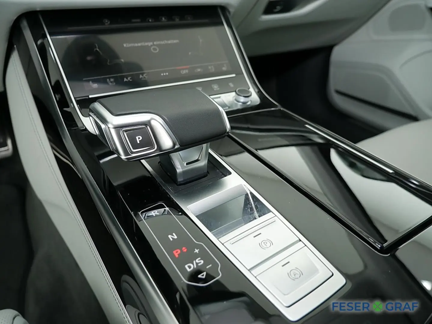 S8 TFSI Dig. Matrix Pano Design-Sel HuD ACC Stdh