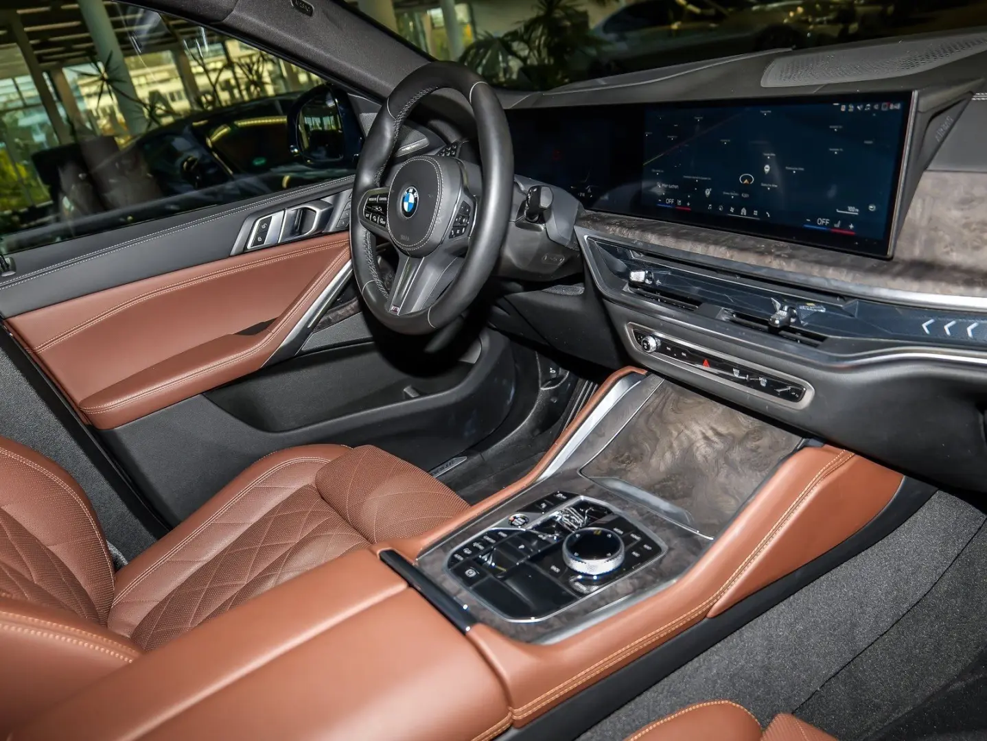 X6 xDr30d MSp Massage Ventilation SoftClose IconicGlow