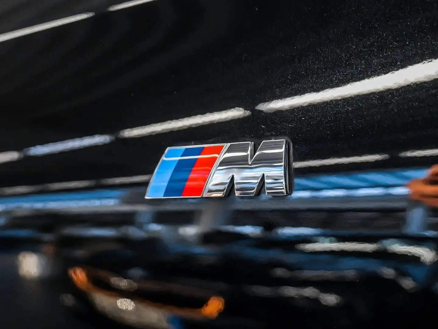 X6 xDr30d MSp Massage Ventilation SoftClose IconicGlow