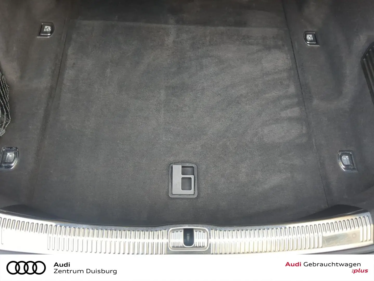 S8 4.0 TFSI quattro HUD AD StandHZG AHK-klappbar