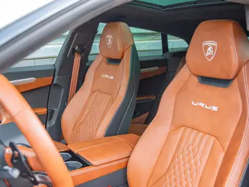 Lamborghini Urus 4.0 V8 S