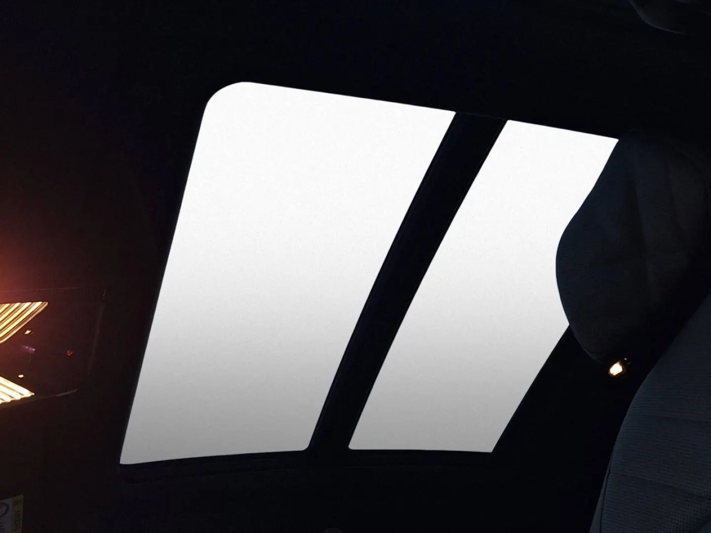 X6 xDr30d M SpPRO Massage Ventilation SoftClose IconicGlow