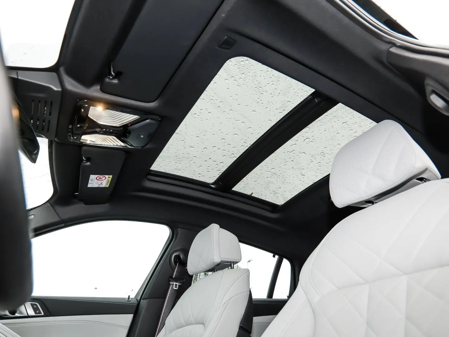 X6 xDr30d MSp SkyLounge Massage Ventilation IconicGlow