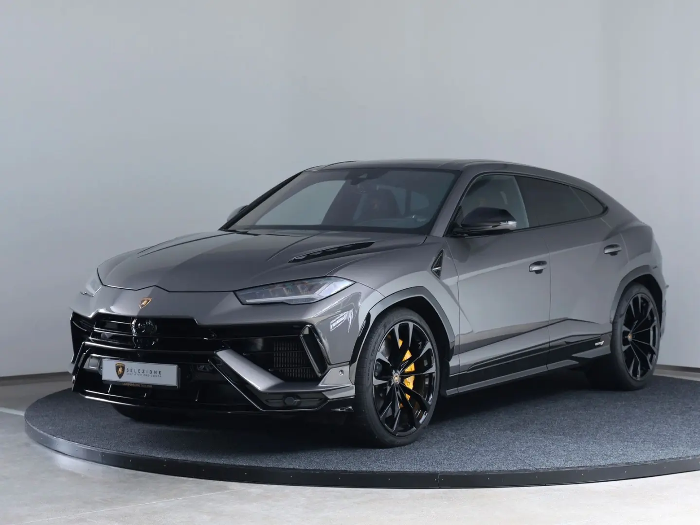 Lamborghini Urus S   AKRAPOVIC   PANO   B & O   MASSAGE