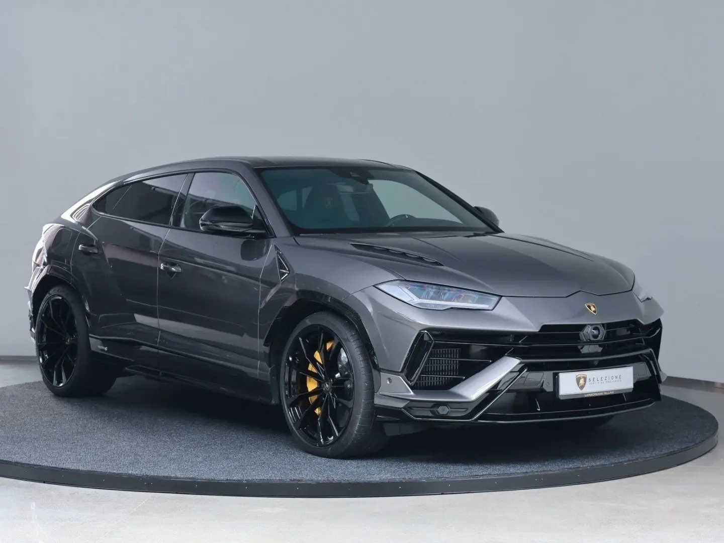Lamborghini Urus S   AKRAPOVIC   PANO   B & O   MASSAGE