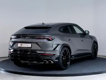 Lamborghini Urus S   AKRAPOVIC   PANO   B & O   MASSAGE