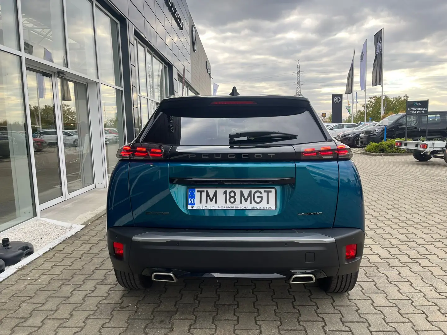 NOUL PEUGEOT 2008 SUV GT 1.2 HYBRID 145 CP E-DCS6