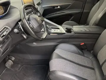 Peugeot 3008 Allure cutie automata 1.6