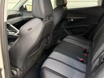 Peugeot 3008 Allure cutie automata 1.6