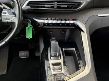 Peugeot 3008 Allure cutie automata 1.6