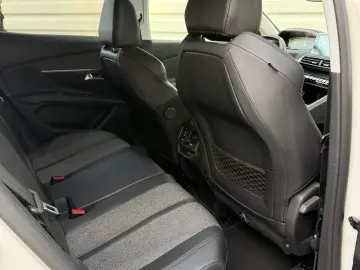 Peugeot 3008 Allure cutie automata 1.6