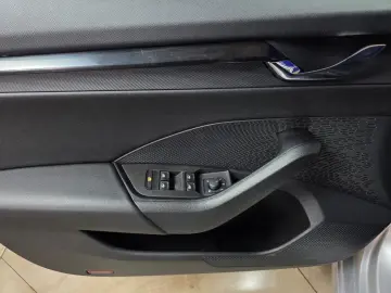 SKODA OCTAVIA IV AMBITION 1.5TSI 150CP