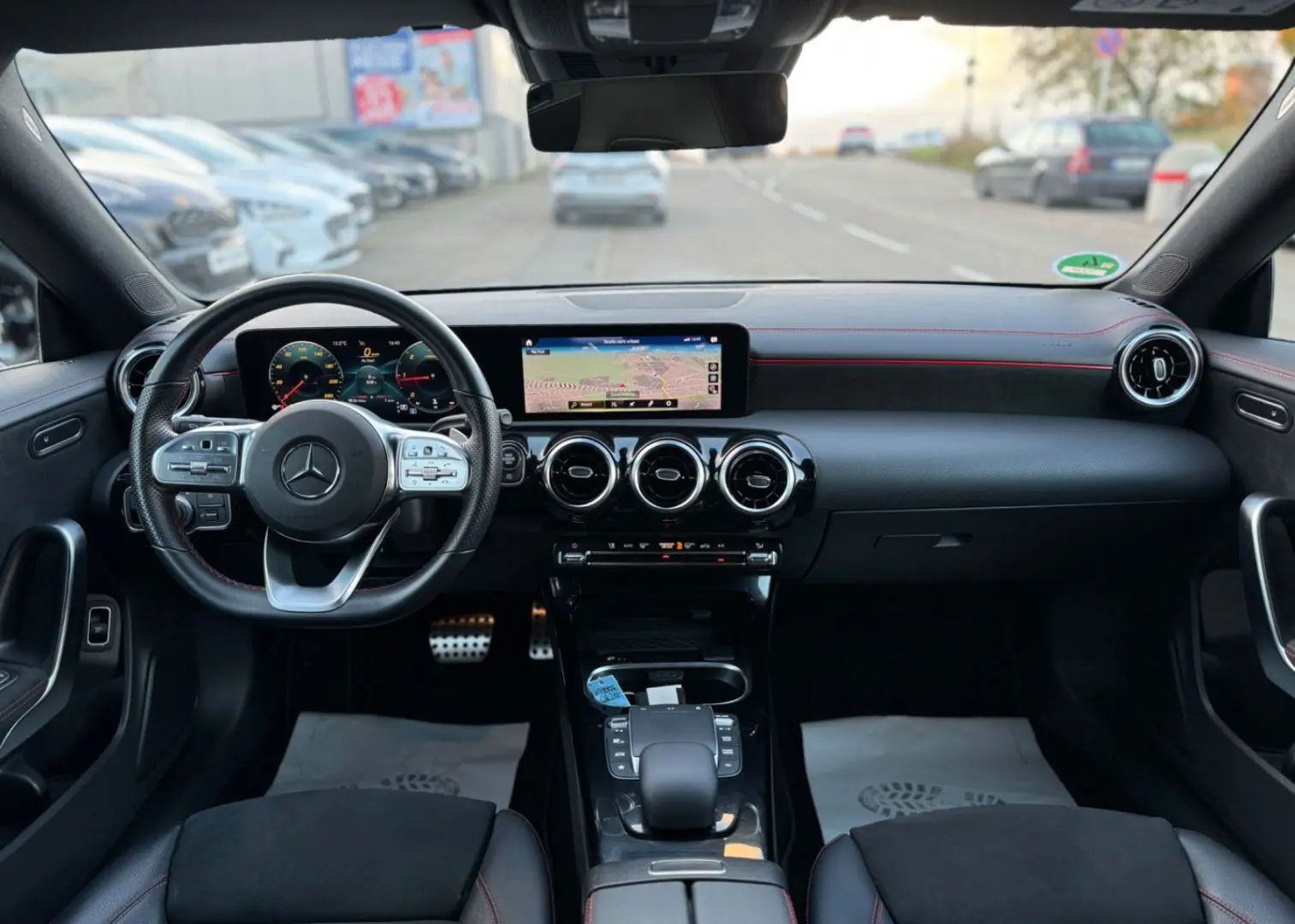 CLA 200 d AMG-Line Night Navi LED MBUX 1.Hand