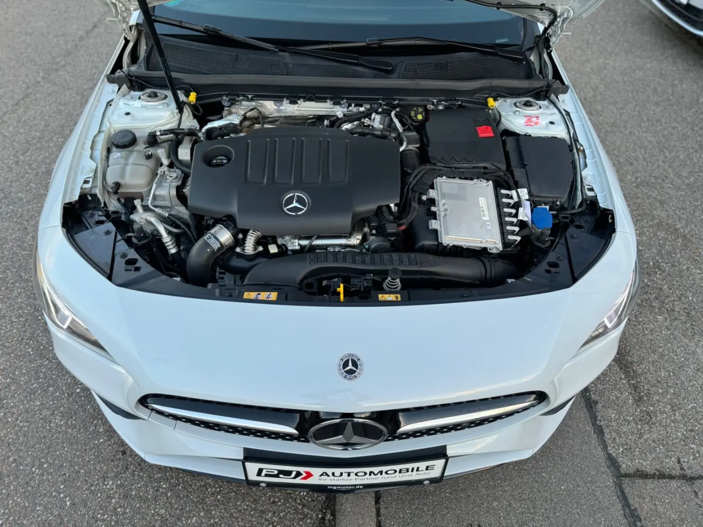 CLA 200 d AMG-Line Night Navi LED MBUX 1.Hand
