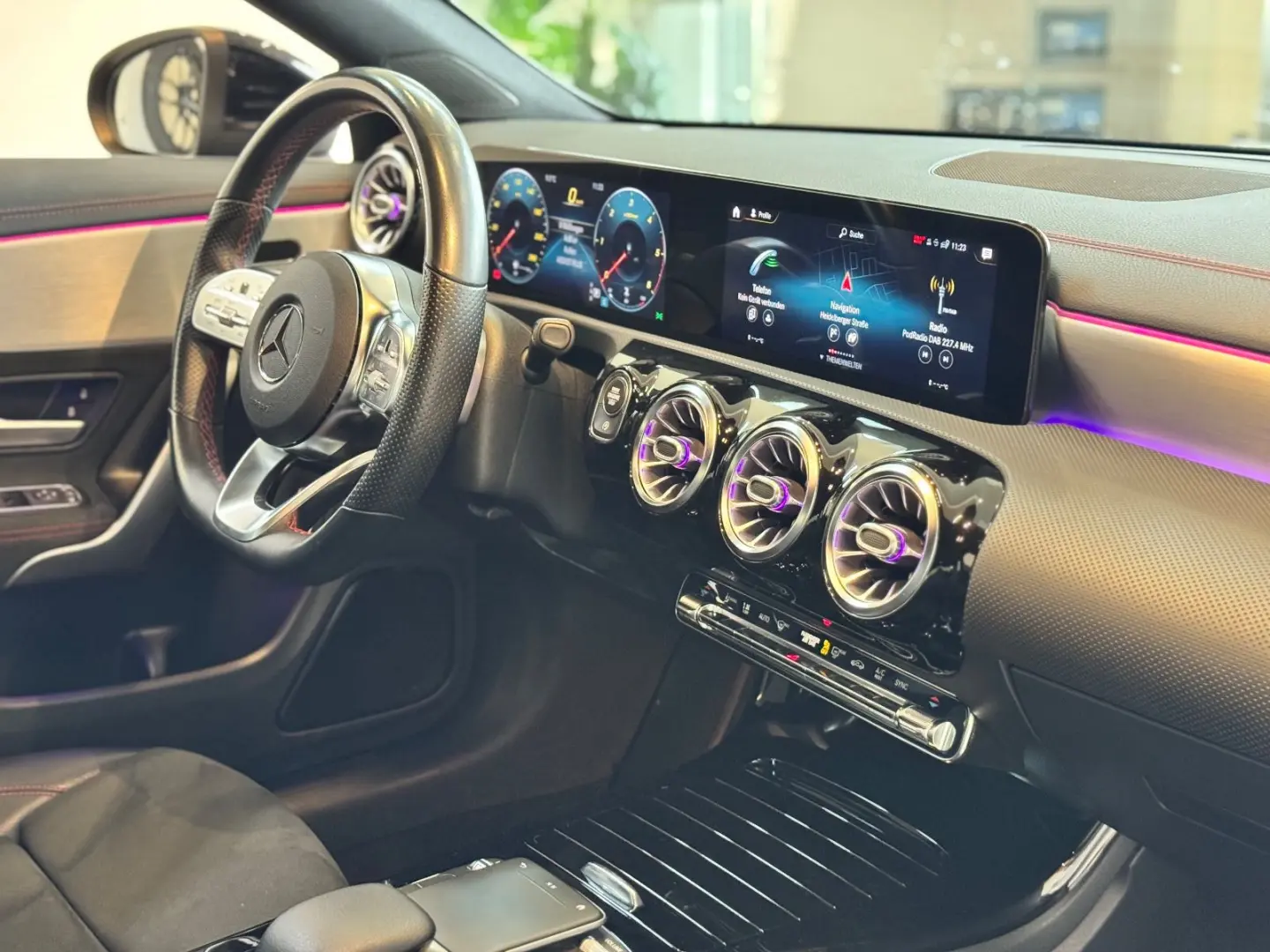 CLA 220 d AMG-Line Spurhalte Ambiente Tüv Neu