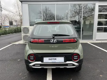 Hyundai Inster Highway   2025