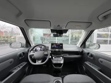 Hyundai Inster Highway   2025