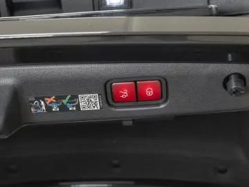 Mercedes-AMG E 53 4Matic  LIGHT Panorama 360 -Kamera